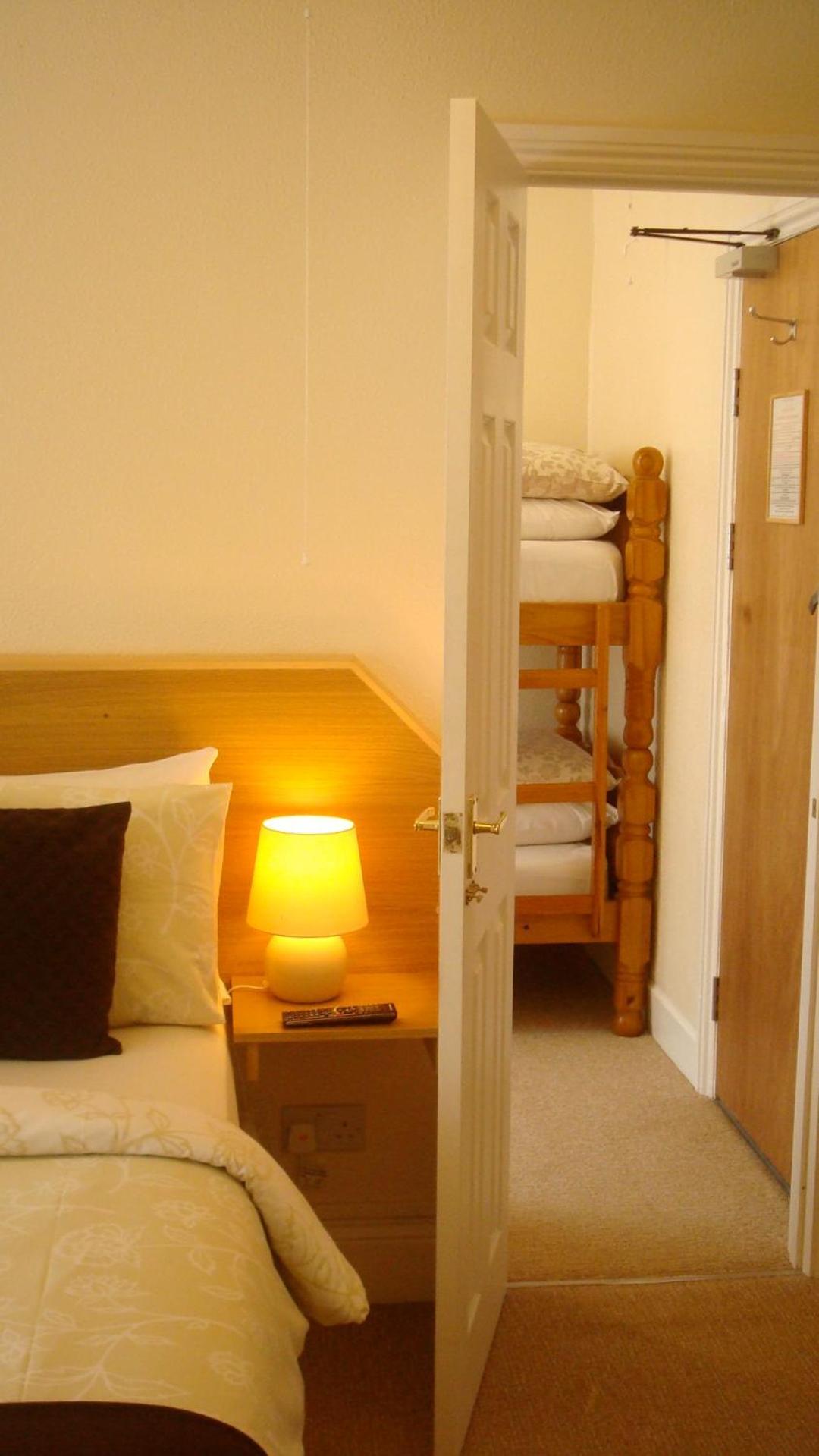 Guest house The Trelinda